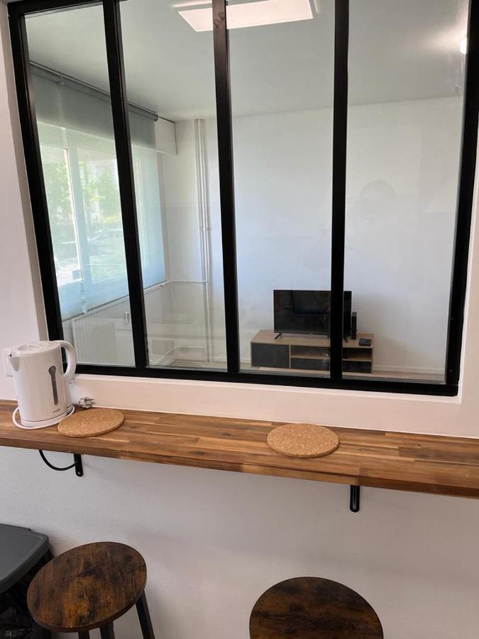Appartement Le Rousseau Metz Avec Parking Gratuit Luaran gambar